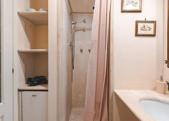 Private Garden Elegant House 5 Minutes From The Sea Tatil Evi